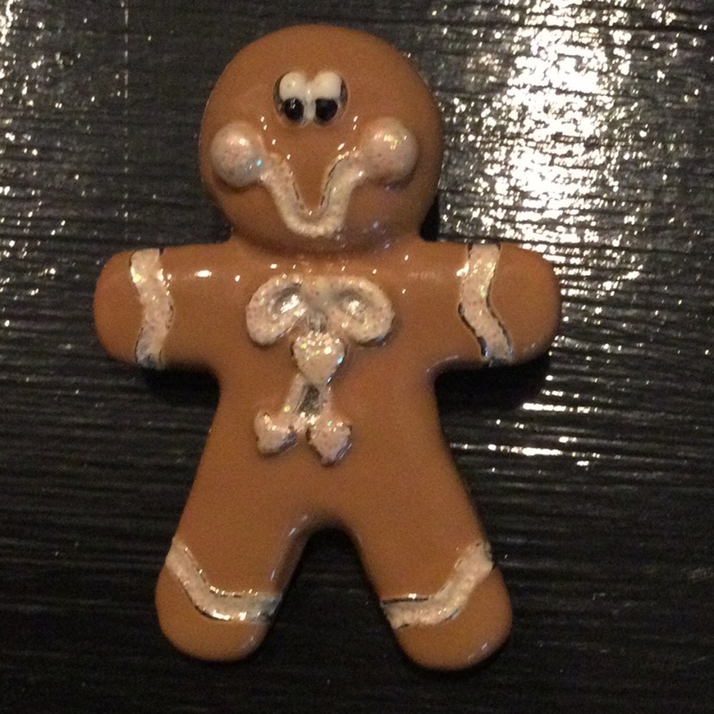Happy Gingerbread Pin